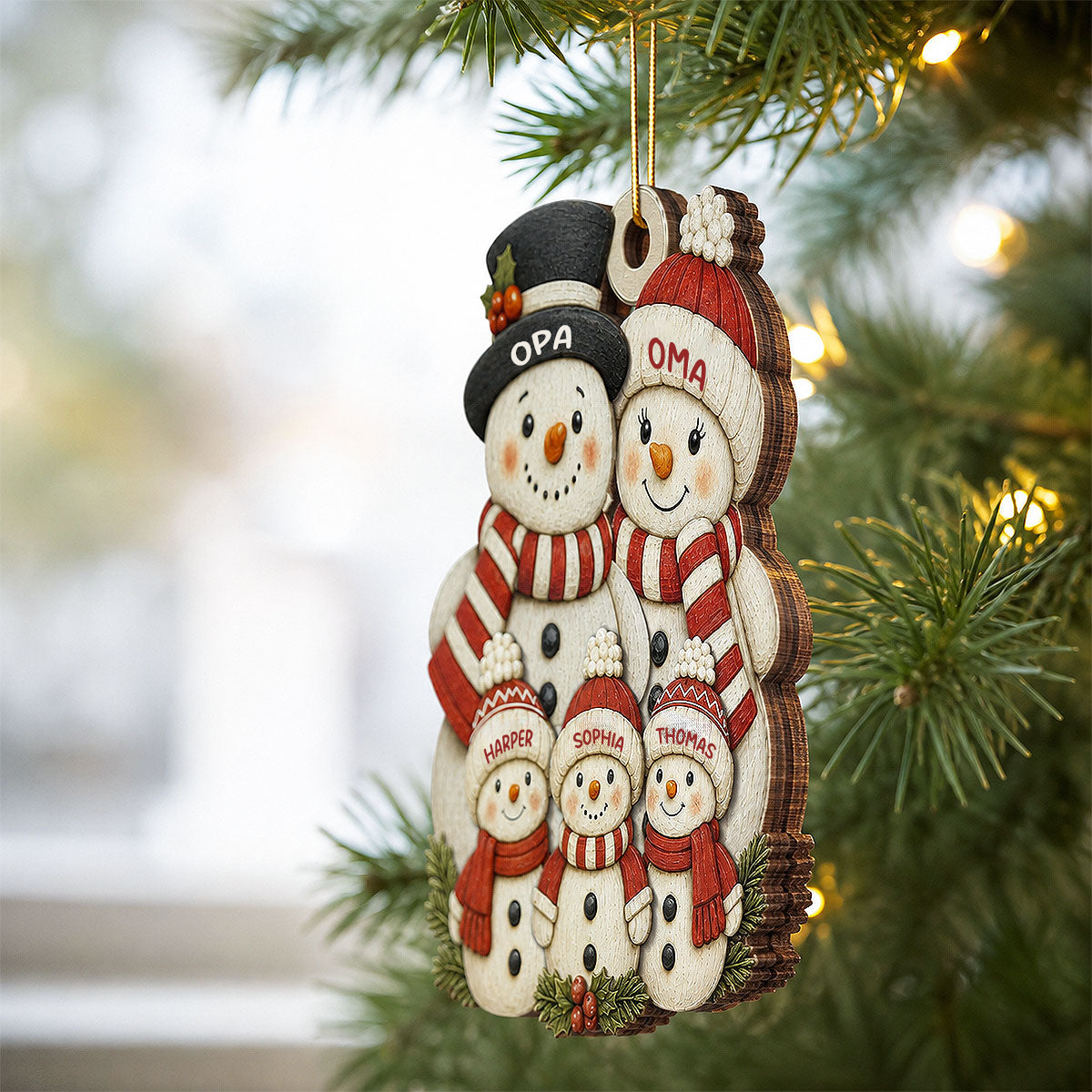 Personalisierter Holz-Weihnachtsanhänger mit Namen – Schneemannfamilie