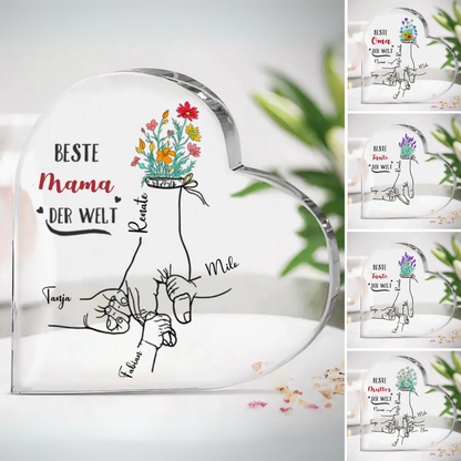 Standherz mit Blumenstrauß und Händen für Mutter und Großmutter