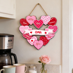 Personalisiertes Holzschild mit Herzen und Namen Geschenk für Oma