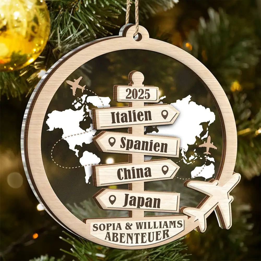 Personalisierter 2-Schicht Anhänger aus Holz & Acryl – Christbaumschmuck für Reiseliebhaber