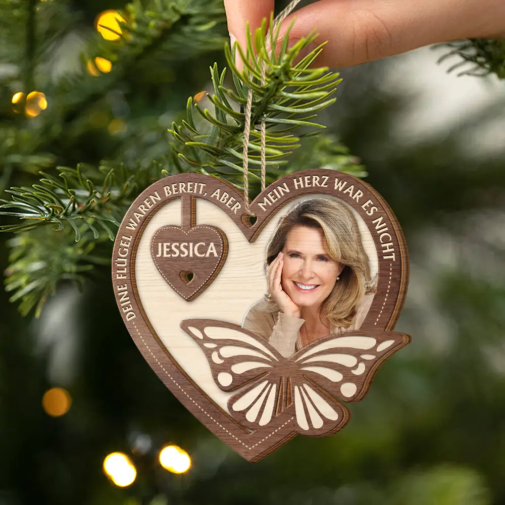 Personalisierter Holz-Weihnachtsanhänger mit Foto – Trauergeschenk mit Schmetterlingsmotiv