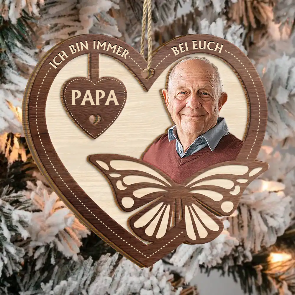 Personalisierter Holz-Weihnachtsanhänger mit Foto – Trauergeschenk mit Schmetterlingsmotiv