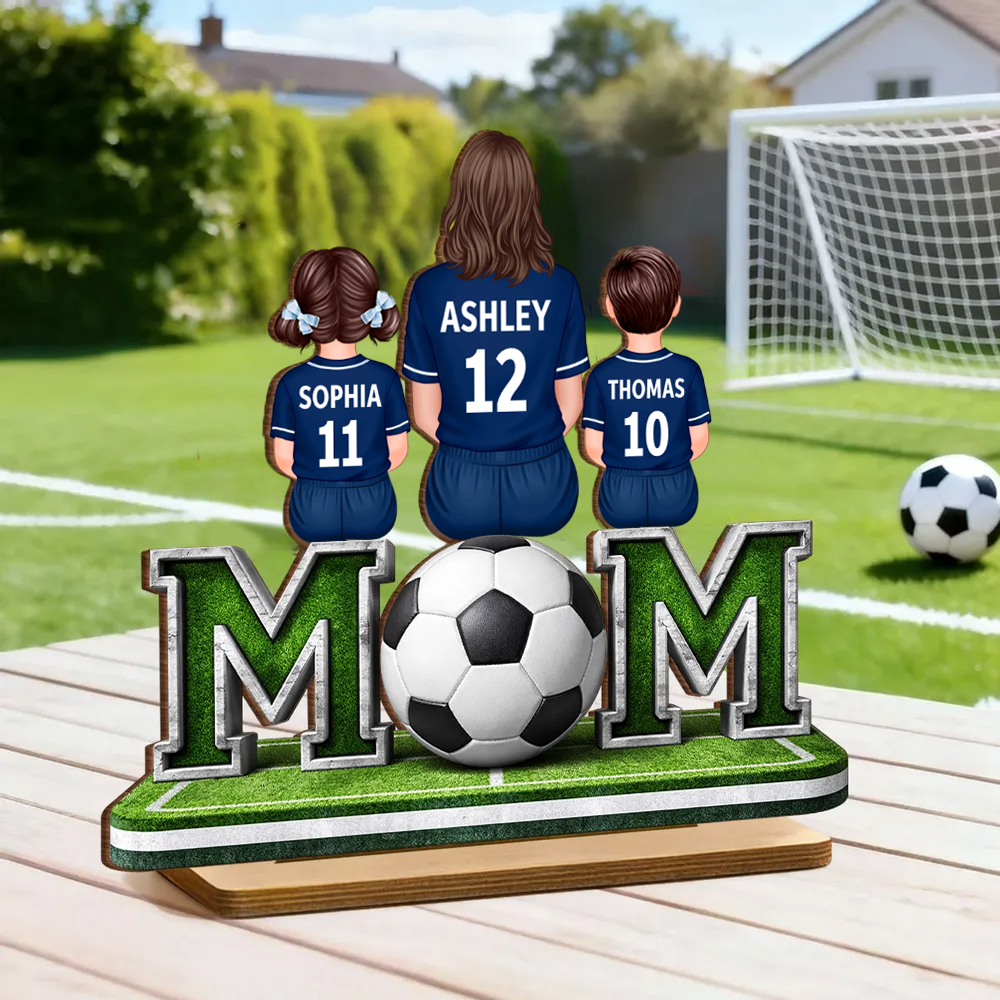 MOM-Personalisierter Holzaufsteller mit Fußballmotiv Mama und Kinder