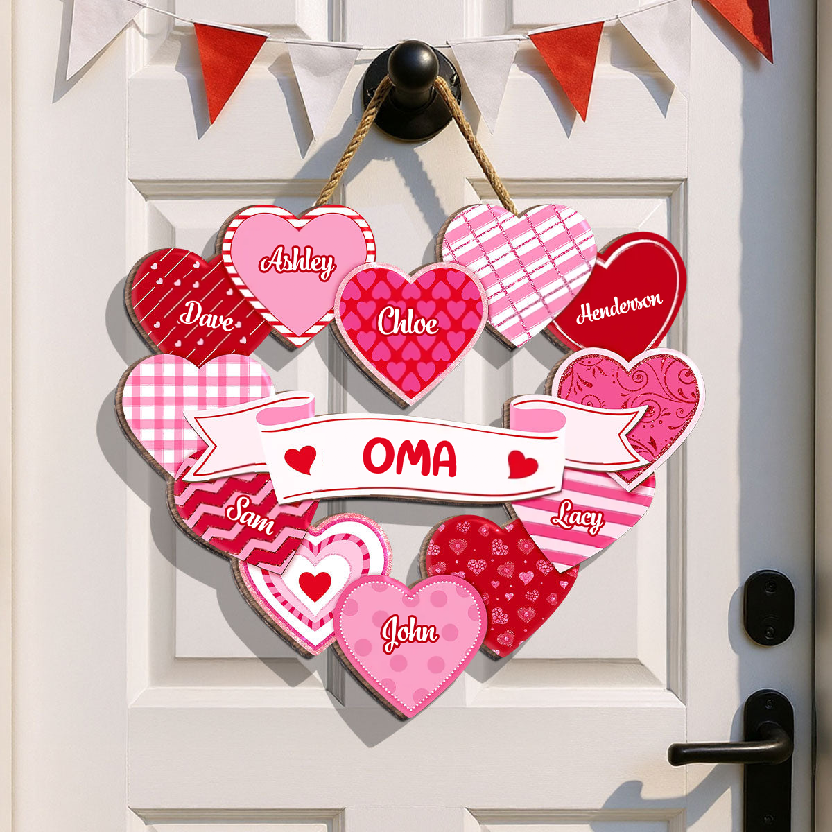 Personalisiertes Holzschild mit Herzen und Namen Geschenk für Oma