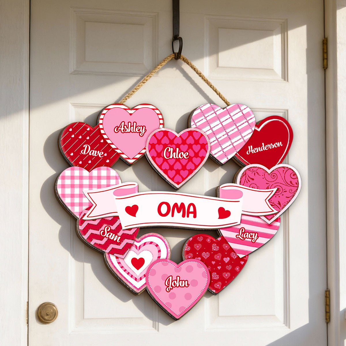Personalisiertes Holzschild mit Herzen und Namen Geschenk für Oma