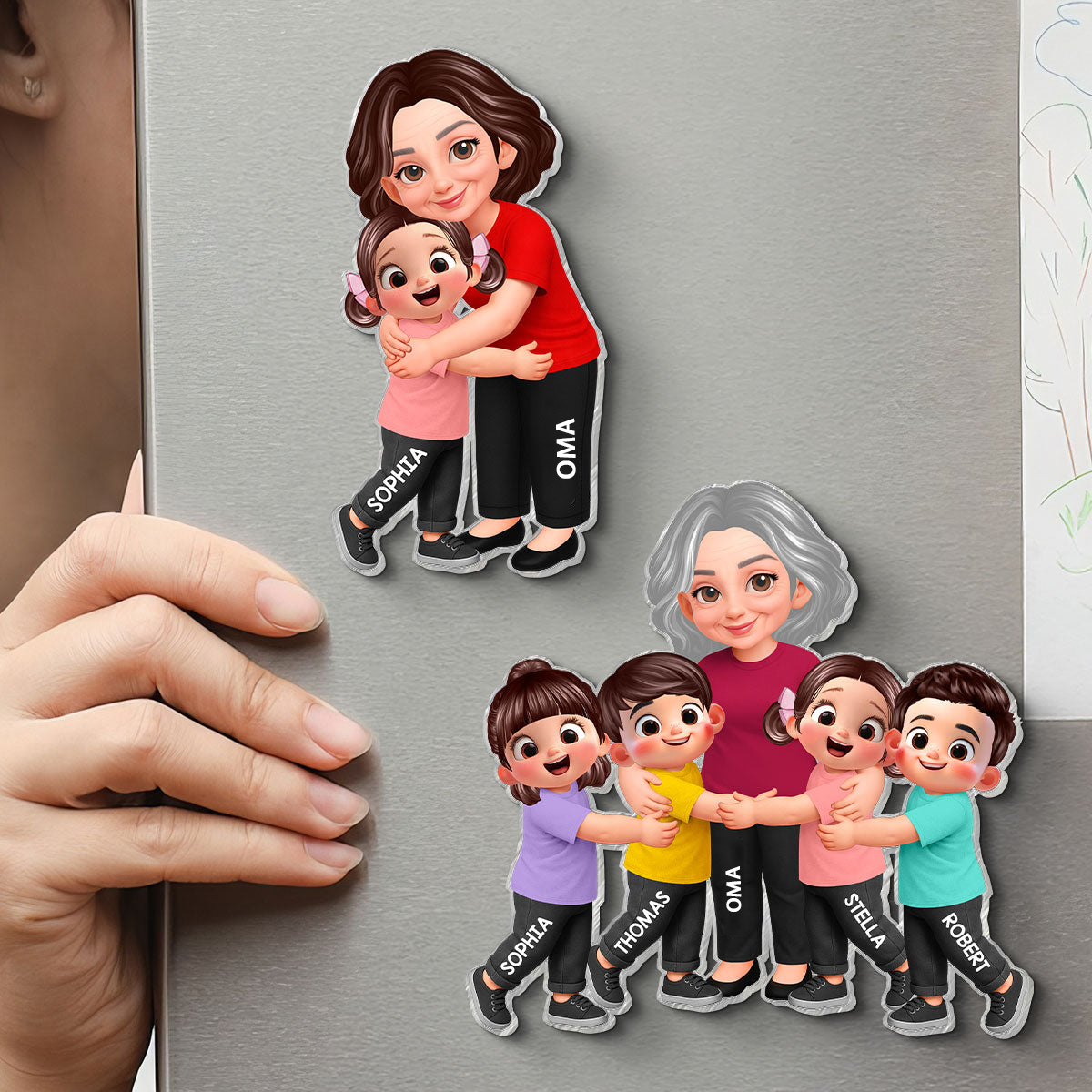 "Oma und Enkelkinder" Acryl-Kühlschrankmagnet mit Figuren und Namen