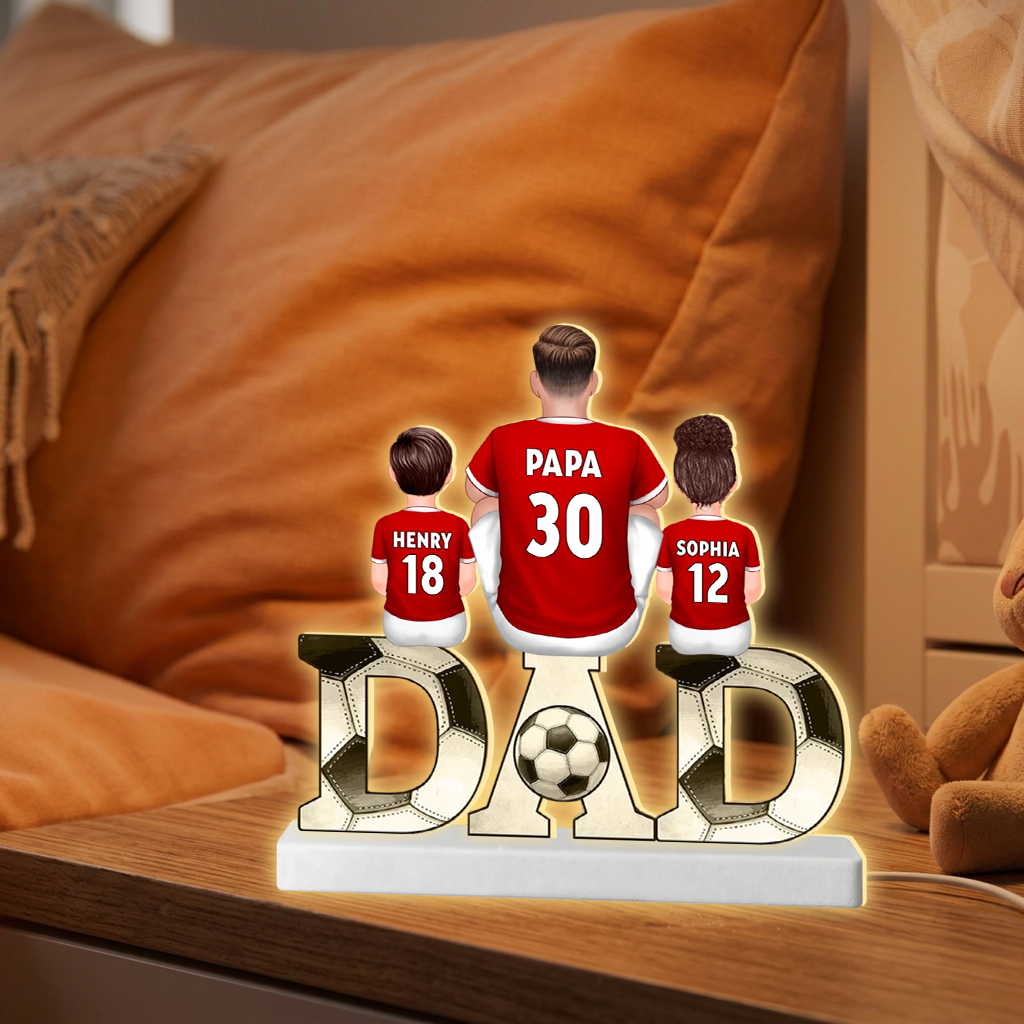 Papa's Dream Team – Personalisierte DAD-LED-Lichtbox mit Fußballfamilie und Namen