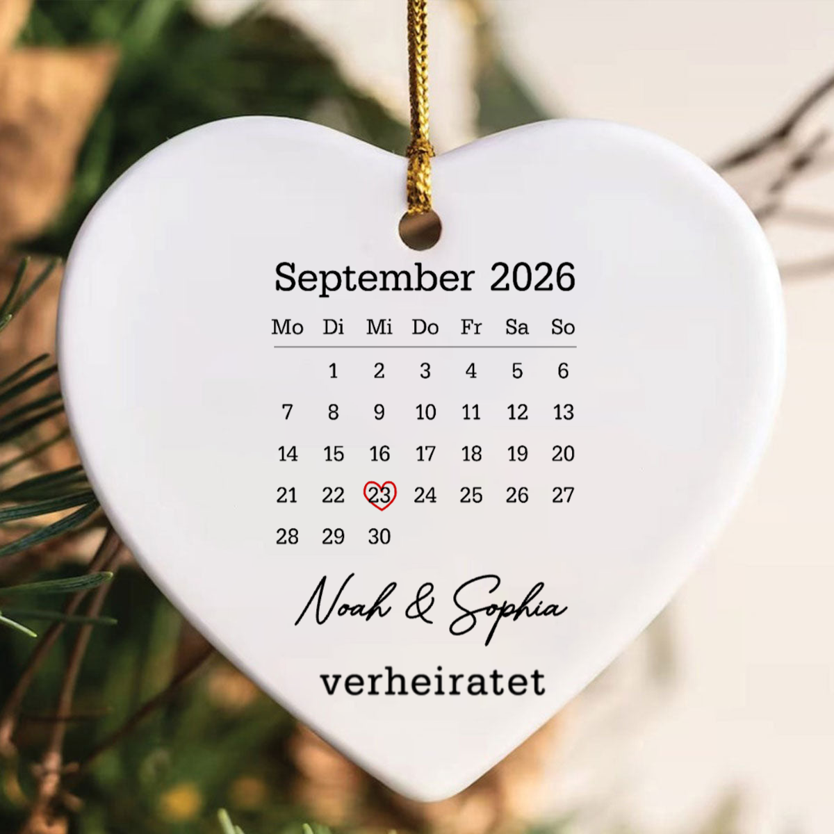 Personalisierter Keramik-Anhänger mit Kalender und Namen – zum Hochzeitstag